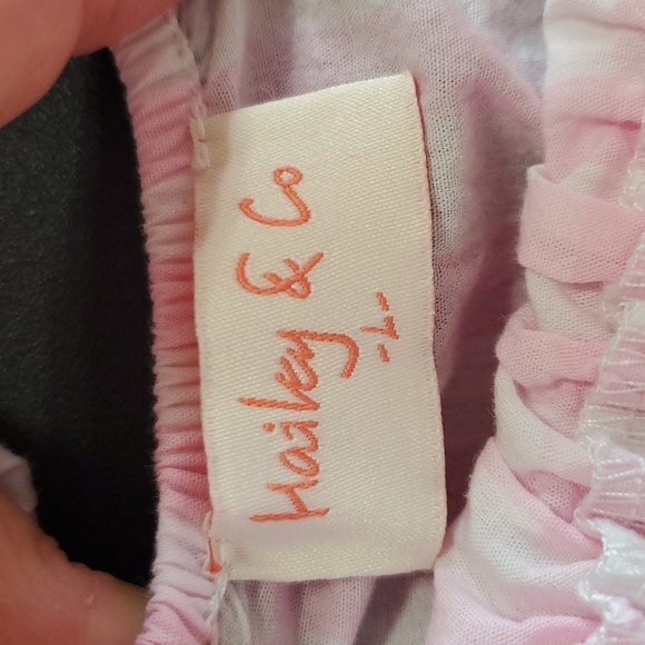 Hailey & Co. Pink Gingham Smocked Top. Large - Picture 7 of 7